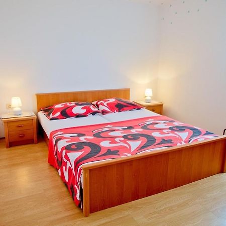 LoborikaApartmans Dina And Hana Radeki Polje 50公寓 外观 照片