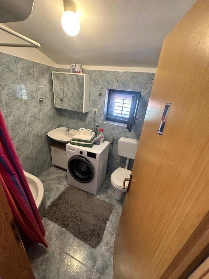 LoborikaApartmans Dina And Hana Radeki Polje 50公寓 外观 照片