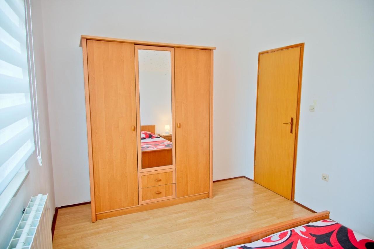 LoborikaApartmans Dina And Hana Radeki Polje 50公寓 外观 照片