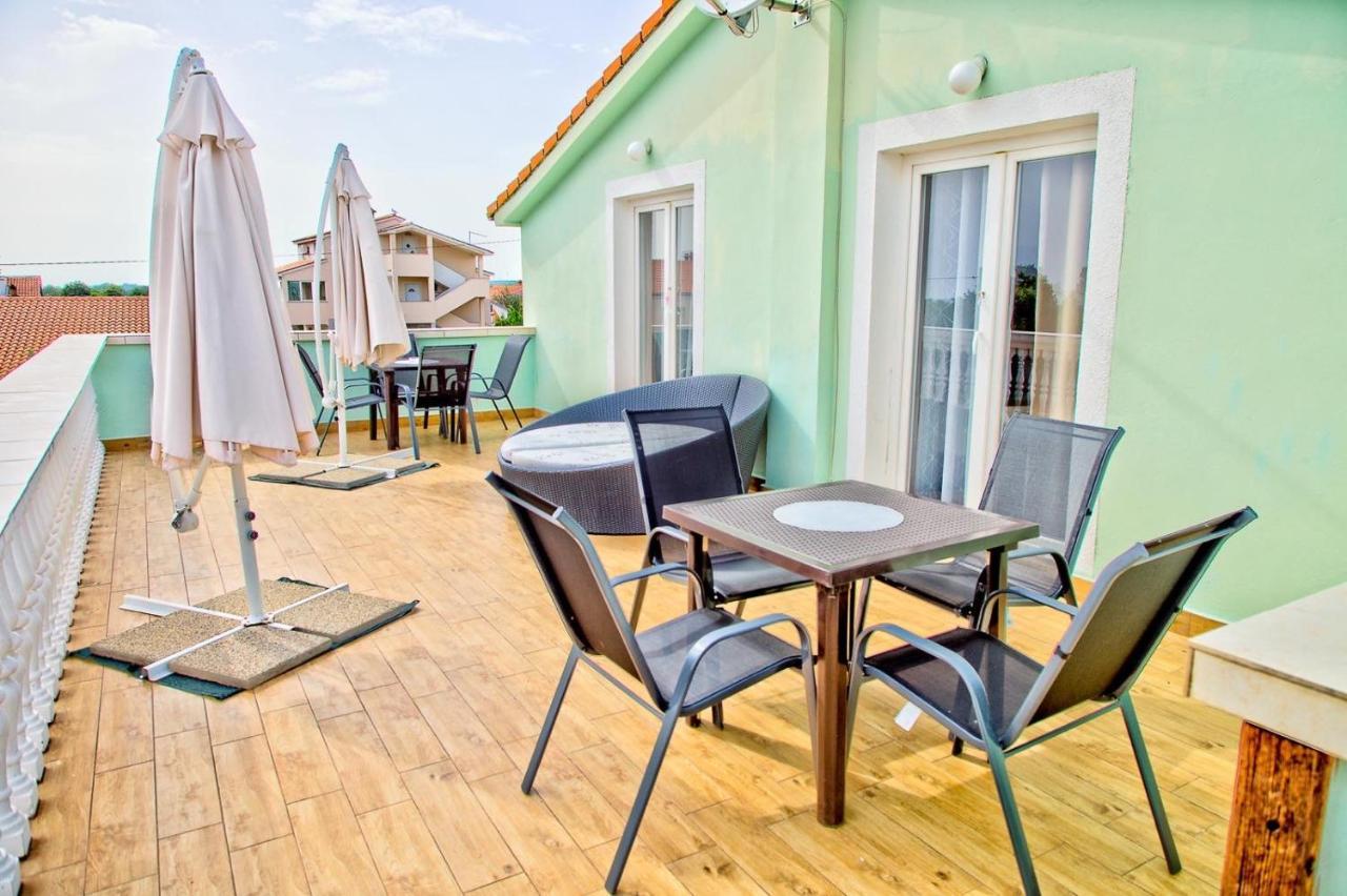 LoborikaApartmans Dina And Hana Radeki Polje 50公寓 外观 照片